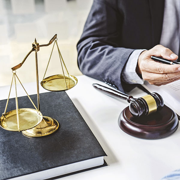Derecho Inmobiliario y Mercantil